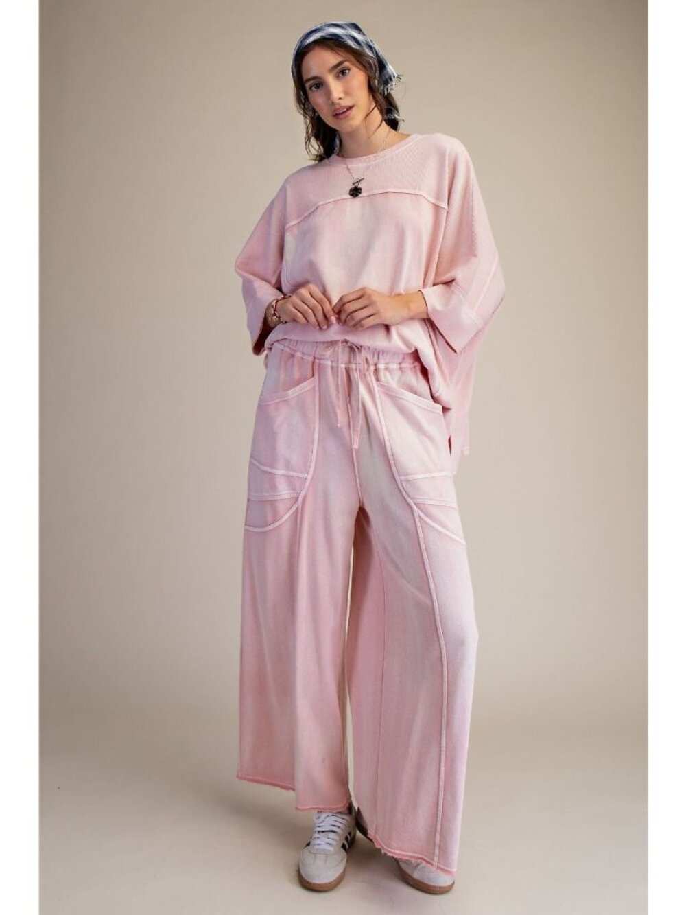 Easel Everyday Exposed Seam Wide Leg Lounge Pants in Blush Pink - Picture 4 of 5